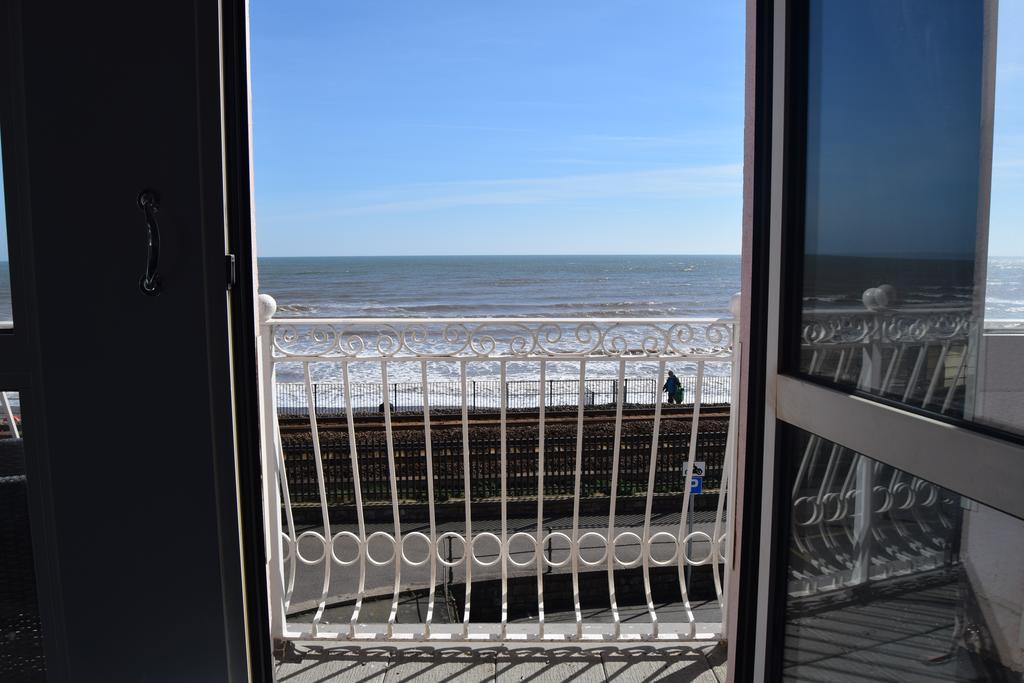 Bed and Breakfast The Blenheim Dawlish Exterior foto