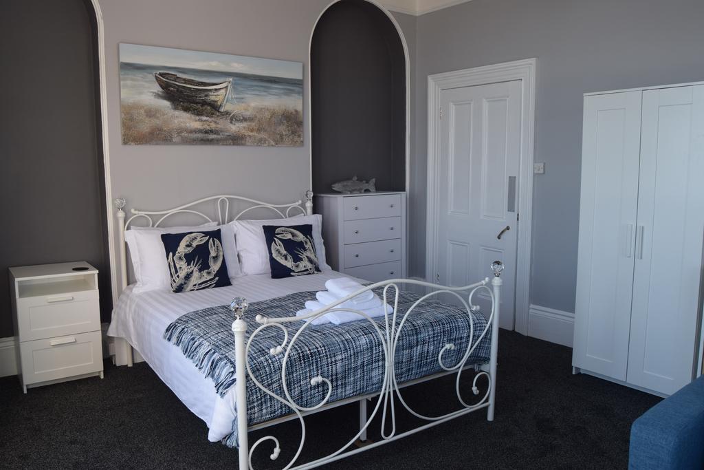Bed and Breakfast The Blenheim Dawlish Exterior foto