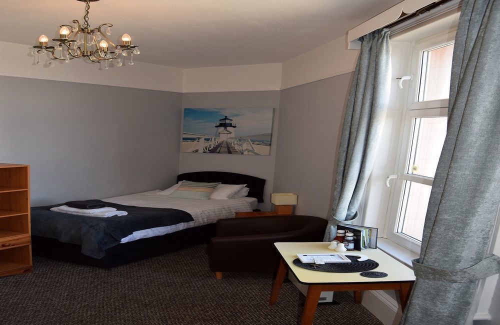 Bed and Breakfast The Blenheim Dawlish Exterior foto