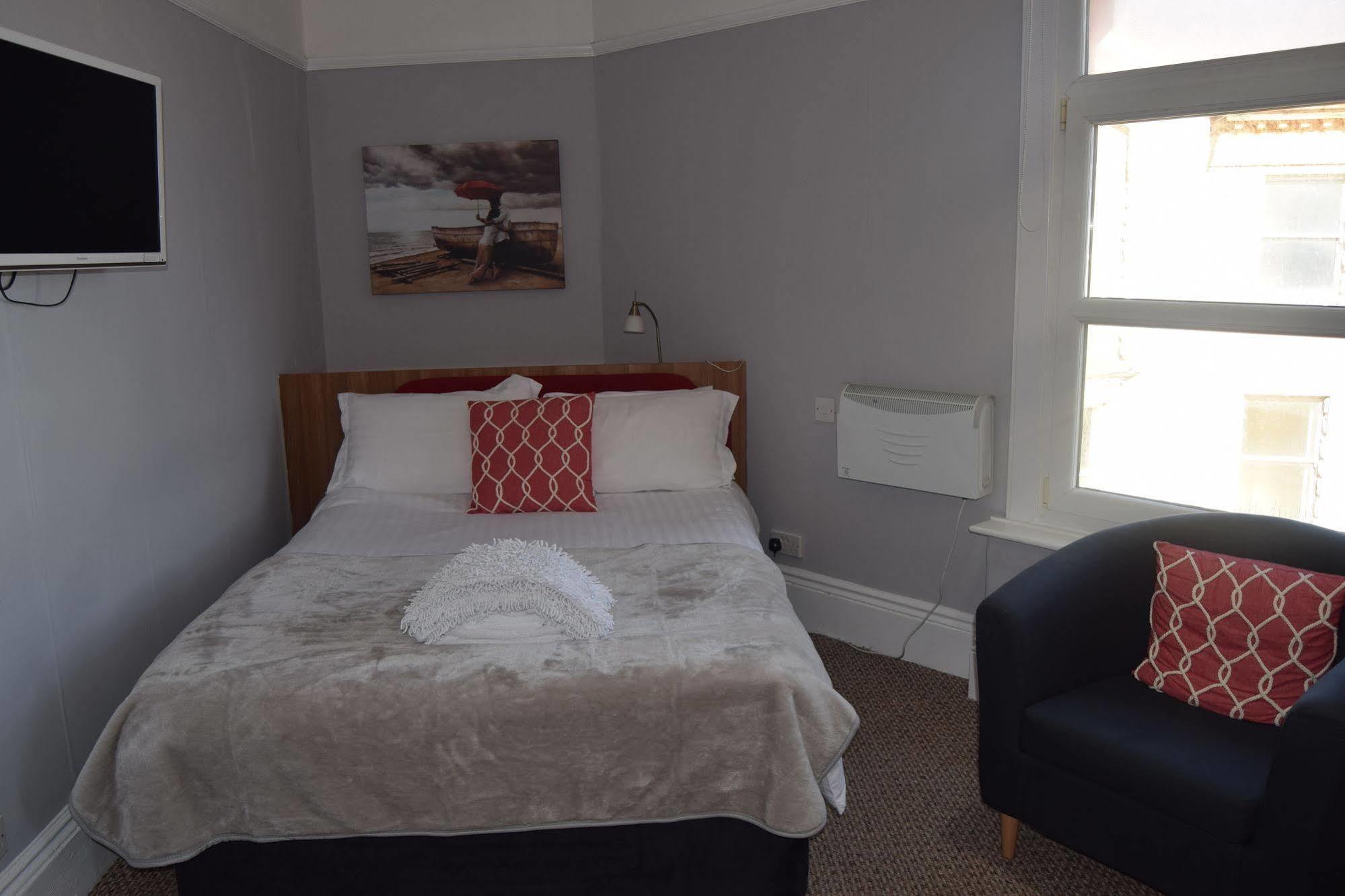 Bed and Breakfast The Blenheim Dawlish Exterior foto