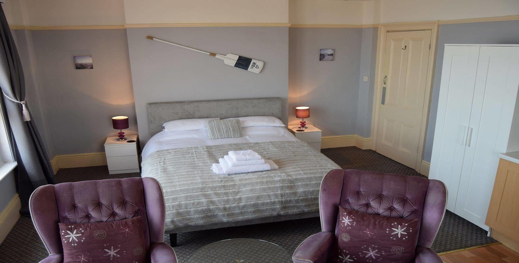 Bed and Breakfast The Blenheim Dawlish Exterior foto